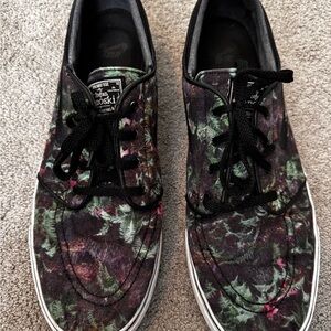 Nike Stefan Janoski Multicolor Sneakers